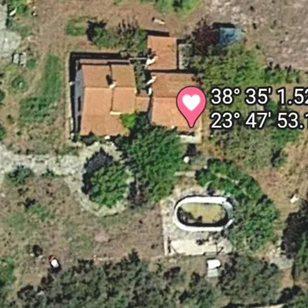 αρχοντικο στουσ προποδεσ του ορουσ διρφυσ بيت للعطل Loutsa (Euboea)