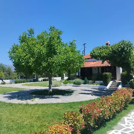 αρχοντικο στουσ προποδεσ του ορουσ διρφυσ Loutsa (Evia)